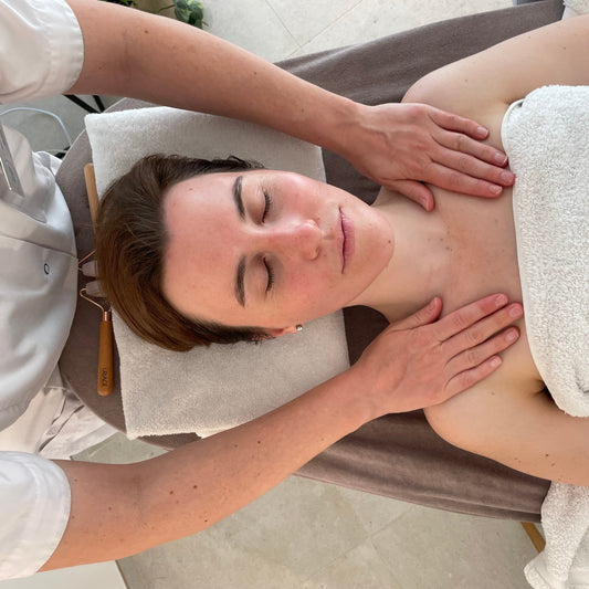 Spa Gelaatsverzorging Caudalie - Hydraterend, kalmerend – VinoHydra